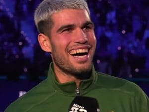 carlos-alcaraz-atp-finals-tifosi-finale-sinner-300x225.jpg