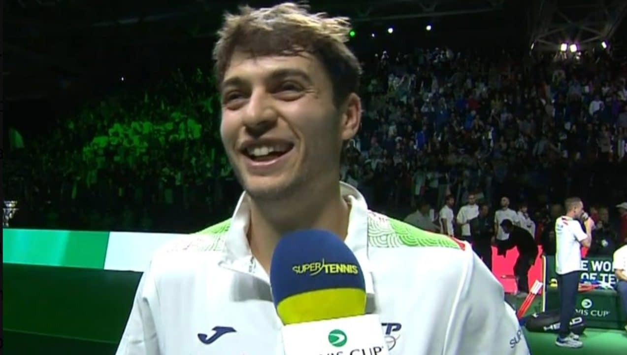 Cobolli inebriato: "Dedico la vittoria a mia madre e a Bove". Per l'amico ha un pensiero dolcissimo