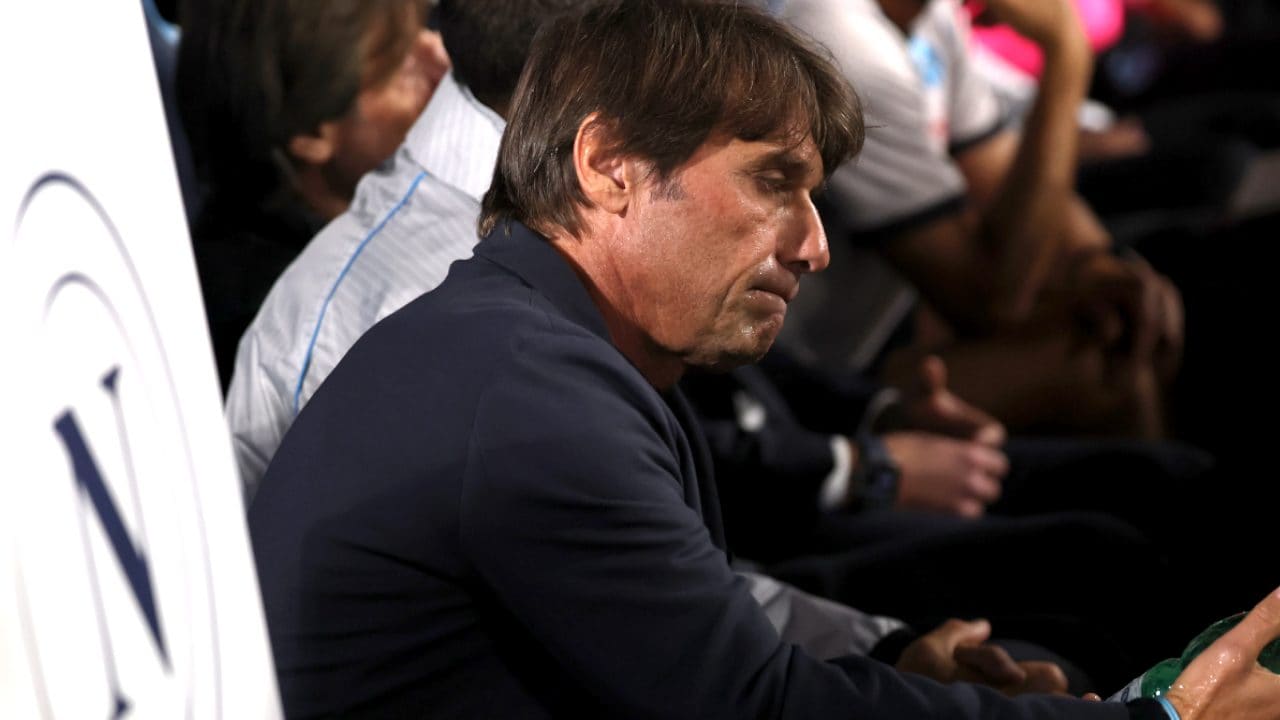 Il primo allenamento di Conte dopo il rientro al Napoli non è andato proprio come tutti credevano