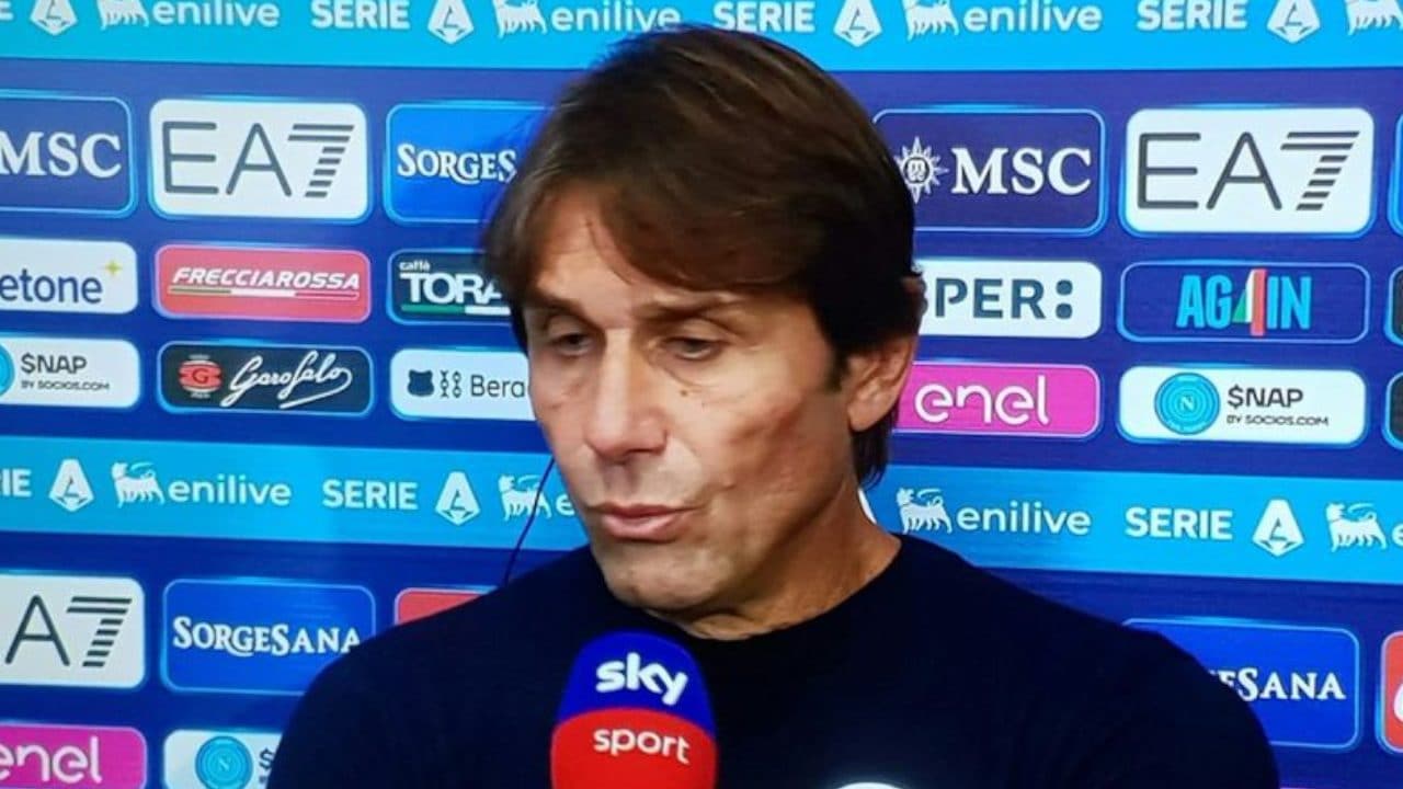Conte si gode il Napoli e avvisa: "Io non ho maschere, dico quel che vedo soprattutto quando non va"