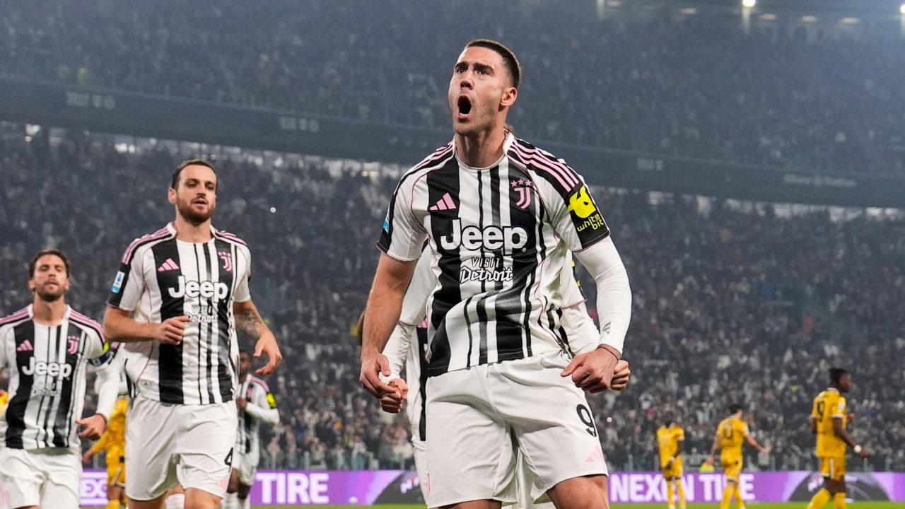 Cremonese-Juventus 1-2, risultato finale della partita di Serie A: gol di Kostic, Cambiaso e Vardy, gli highlights