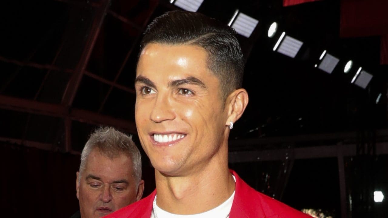Cristiano Ronaldo vi sfida: "Ditemi una persona più famosa di me nel mondo". Noi ci abbiamo provato