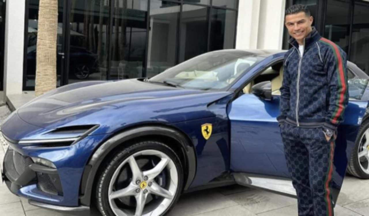 Cristiano Ronaldo ha perso il conto delle sue auto di lusso: "Non so quante ne ho, non le guido"