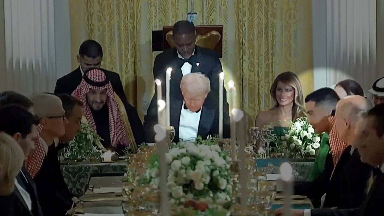 L'incredibile tavolata alla Casa Bianca con Donald Trump e Cristiano Ronaldo: chi sono gli altri