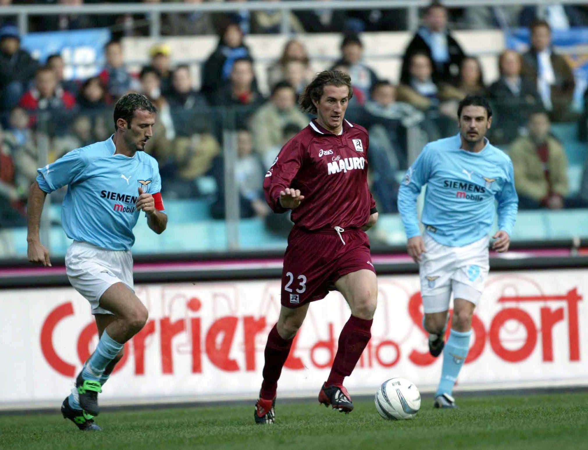 Aimo Diana in campo con la maglia della Reggina.
