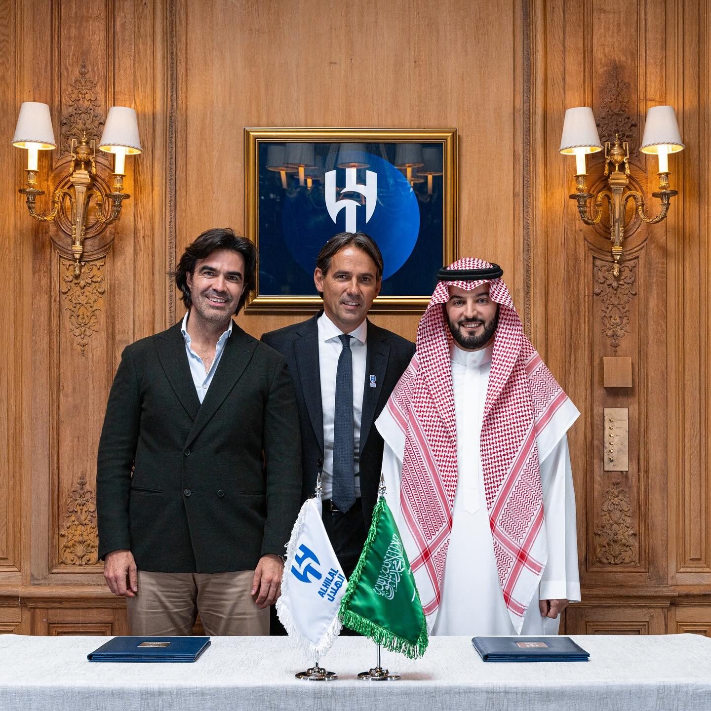 Pastorello con Simone Inzaghi al momento della firma con l’Al Hilal.