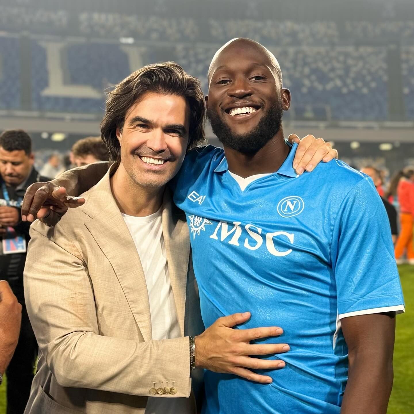 Pastorello insieme a Lukaku dopo la vittoria dello Scudetto con il Napoli.