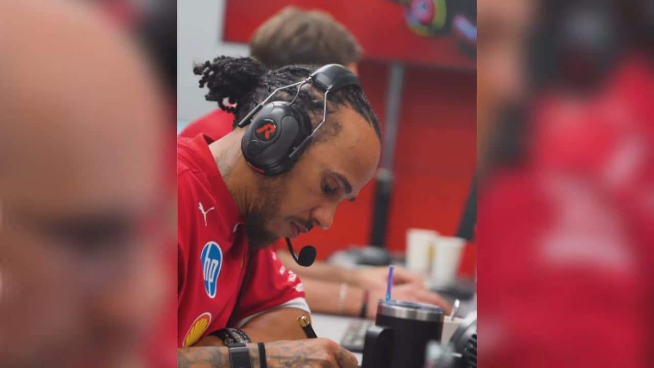 Hamilton racconta cosa succede nelle riunioni della Ferrari: comincia tutto da un foglio