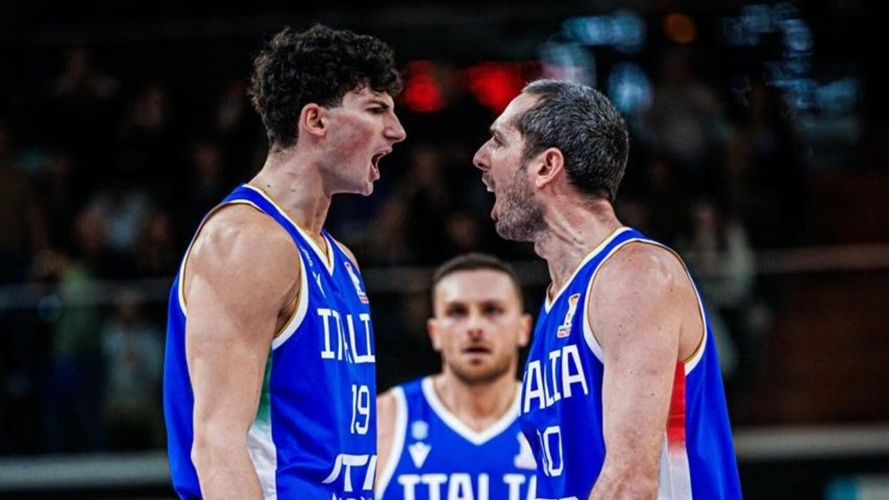 L’Italbasket batte la Lituania per 82-81 all'ultimo secondo: primo successo per coach Luca Banchi