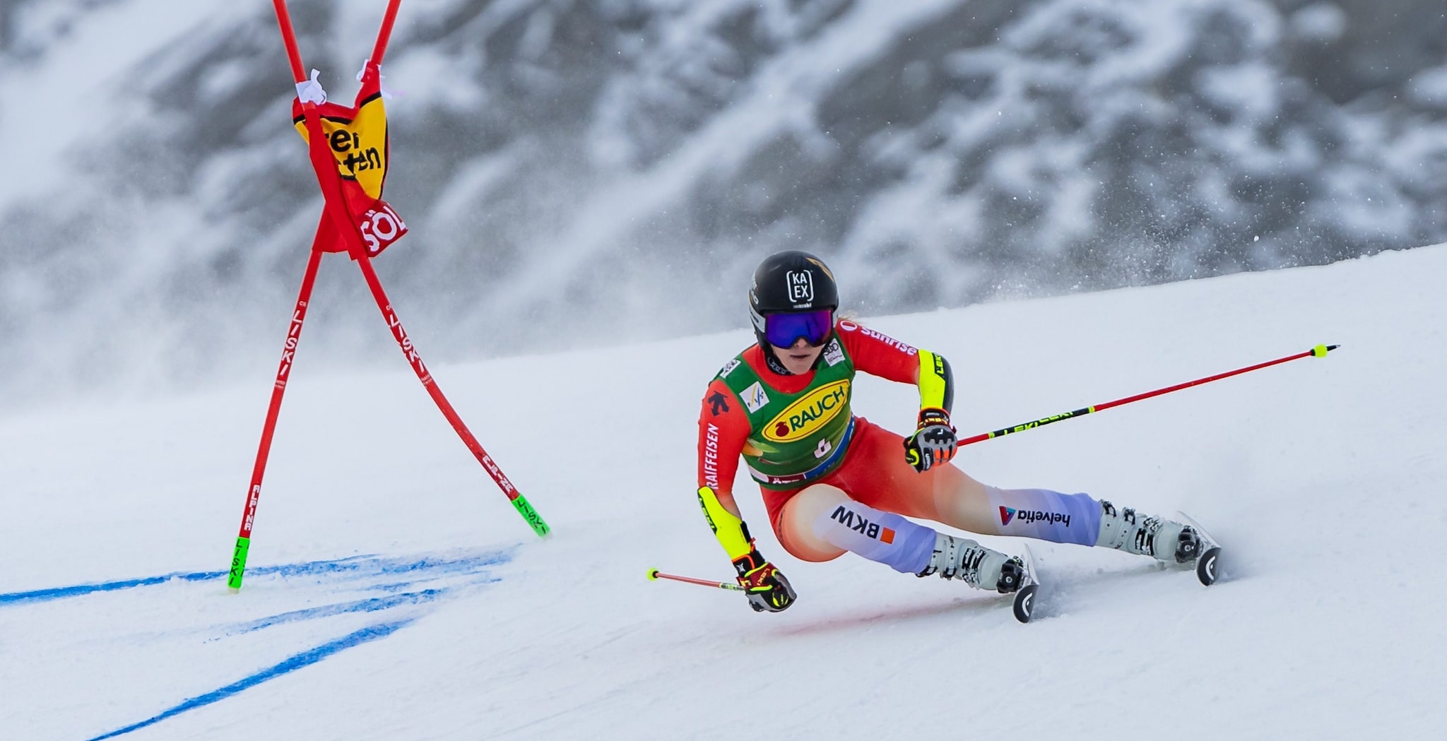 Lara Gut-Behrami si infortuna in una terribile caduta in allenamento: carriera a rischio per la sciatrice