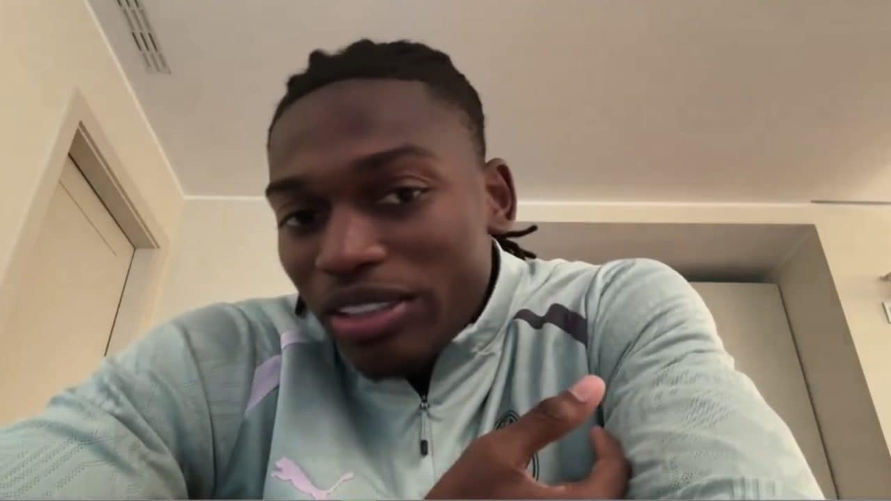 Leao racconta il rapporto con Allegri alla tv americana: "Mi ha detto soltanto: sii libero"