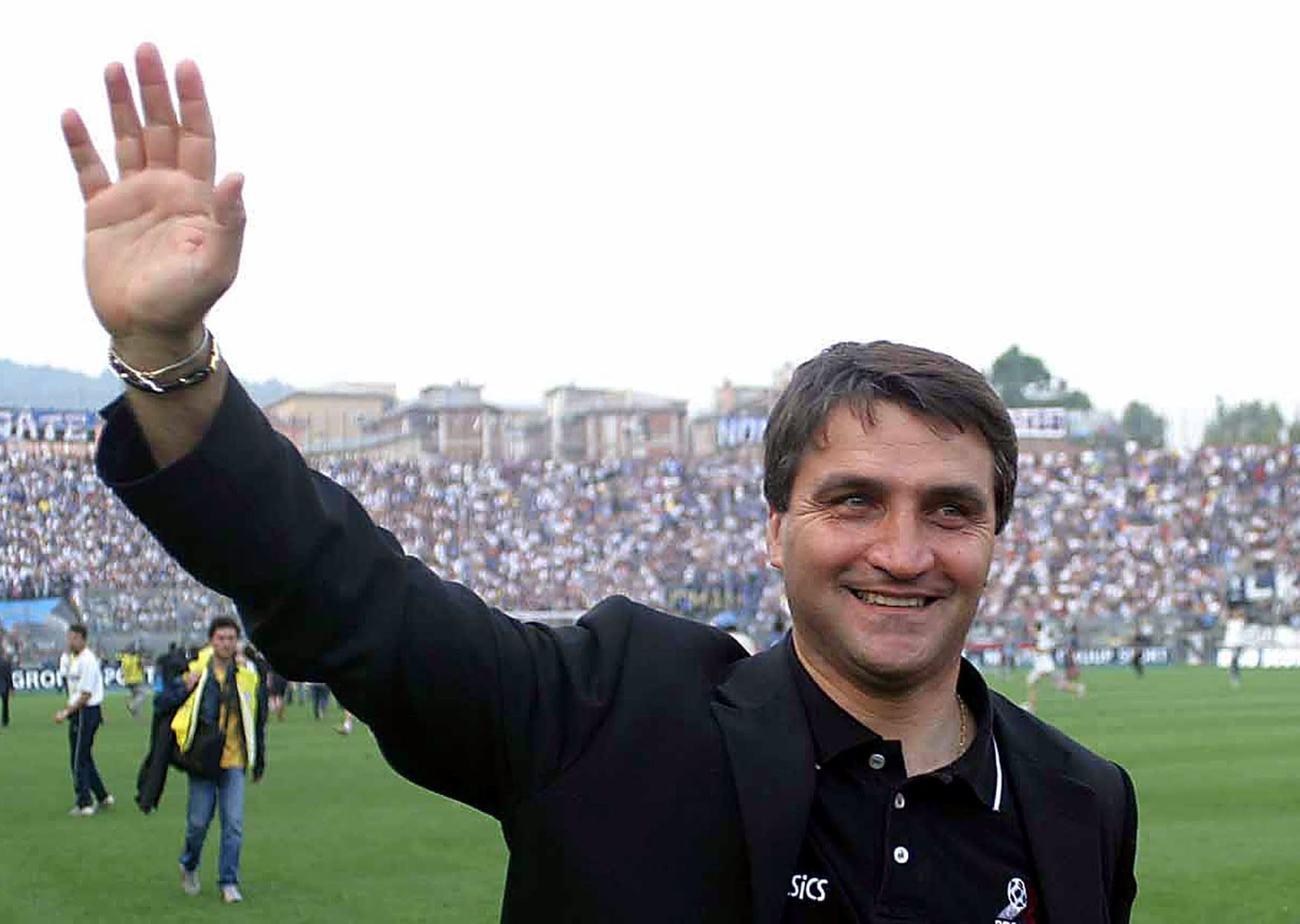 De Canio esulta dopo una vittoria della Reggina.