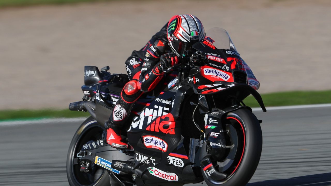 Bazzecchi strepitoso: sua la pole nell'ultimo GP a Valencia davanti ad Alex Marquez e Di Giannantonio