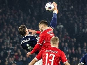 mctominay-gol-rovesciata-scozia-danimarca-300x225.jpg