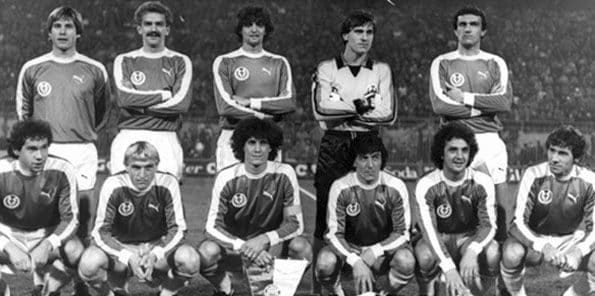 1980. Agli ordini di Giacomini e Bersellini, in piedi da sinistra: Oriali, Prohaska, Altobelli, Bordon e Bini. Accosciati: Beppe Baresi, Buriani, Collovati, Antonelli, Beccalossi e Franco Baresi.