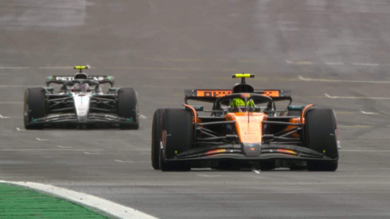 Norris vince la Sprint Race del Brasile: battuto di un soffio Kimi Antonelli, quinto Leclerc