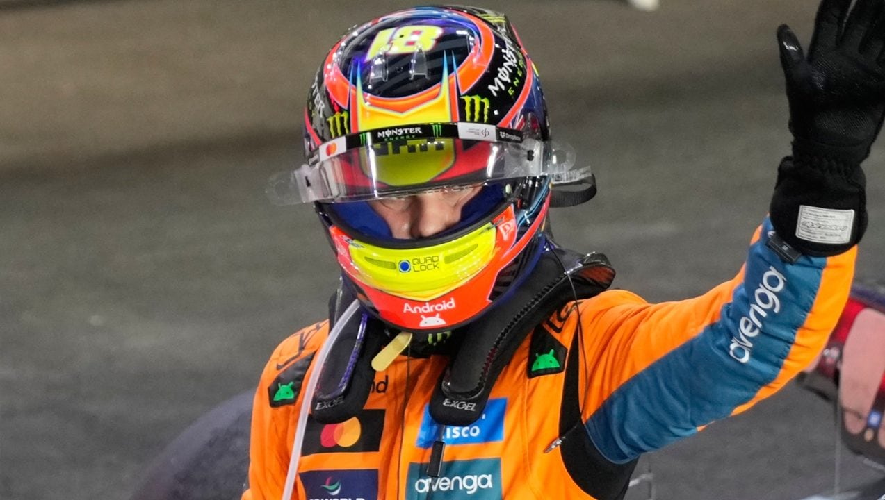Piastri fa la pole al GP Qatar: sarà lotta con Norris e Verstappen, Ferrari disastrosa