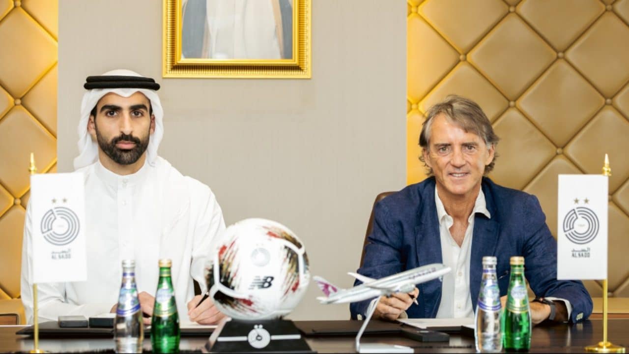 Roberto Mancini nuovo allenatore dell'Al-Sadd in Qatar: quanto guadagnerà dopo i milioni dell'Arabia
