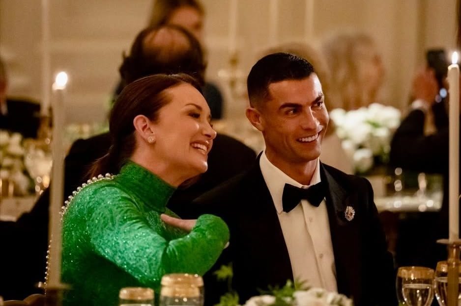 Brooke Rollins con Cristiano Ronaldo alla cena di stato di Trump
