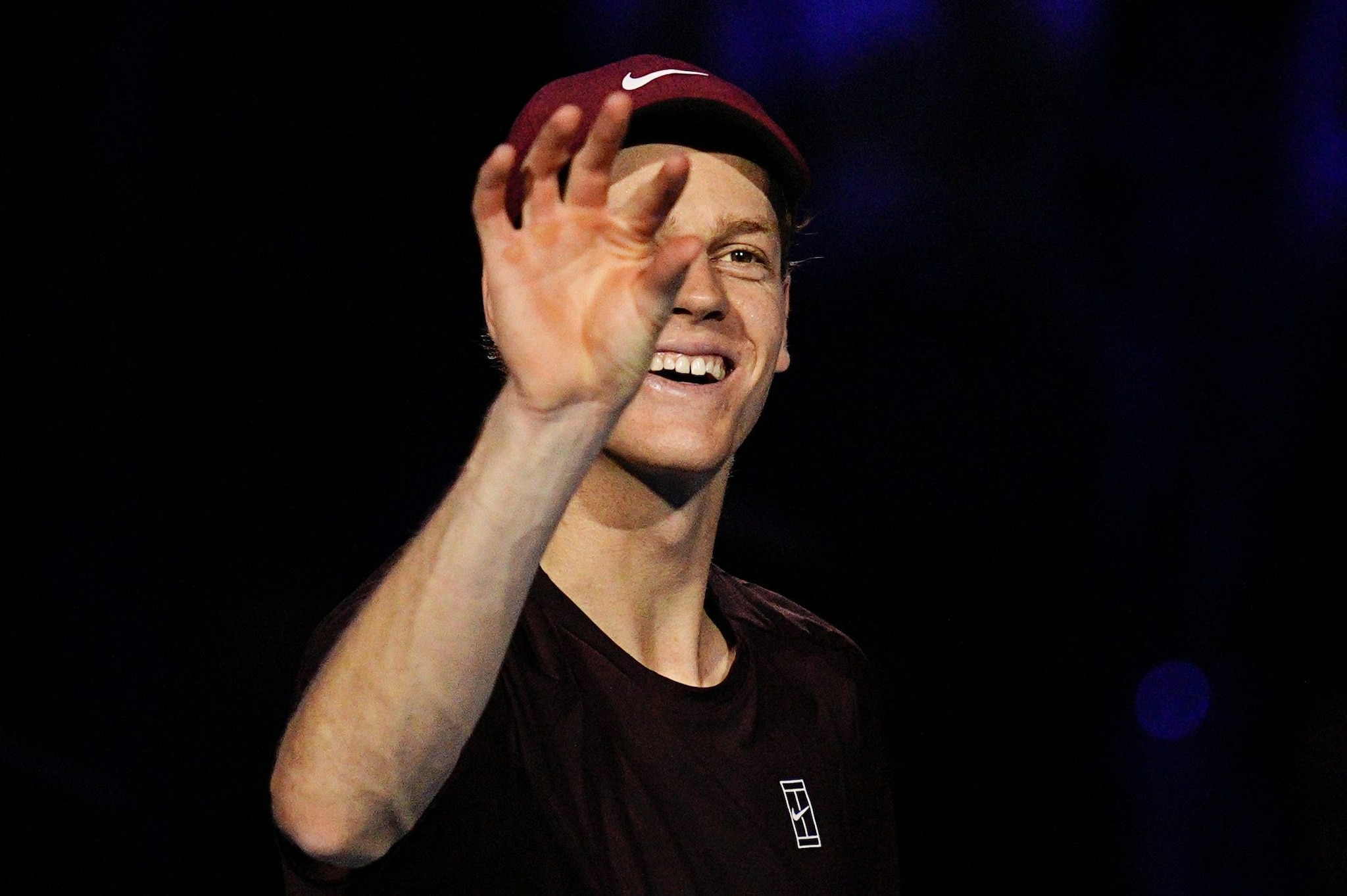 Il gesto di Jannik Sinner verso il suo amico Giulio Ciccone dopo il mach vinto alle ATP Finals