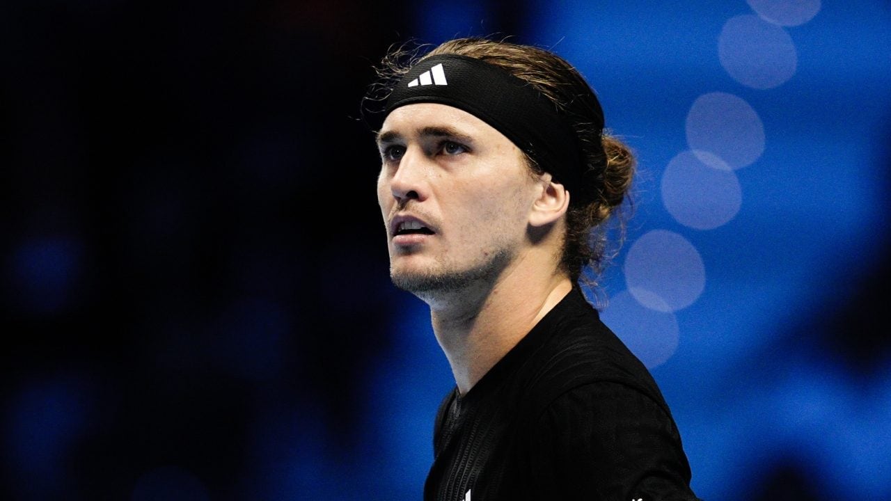 Zverev esasperato da Sinner ma vuole sfidarlo di nuovo: "Spero di incontrarlo questa settimana"