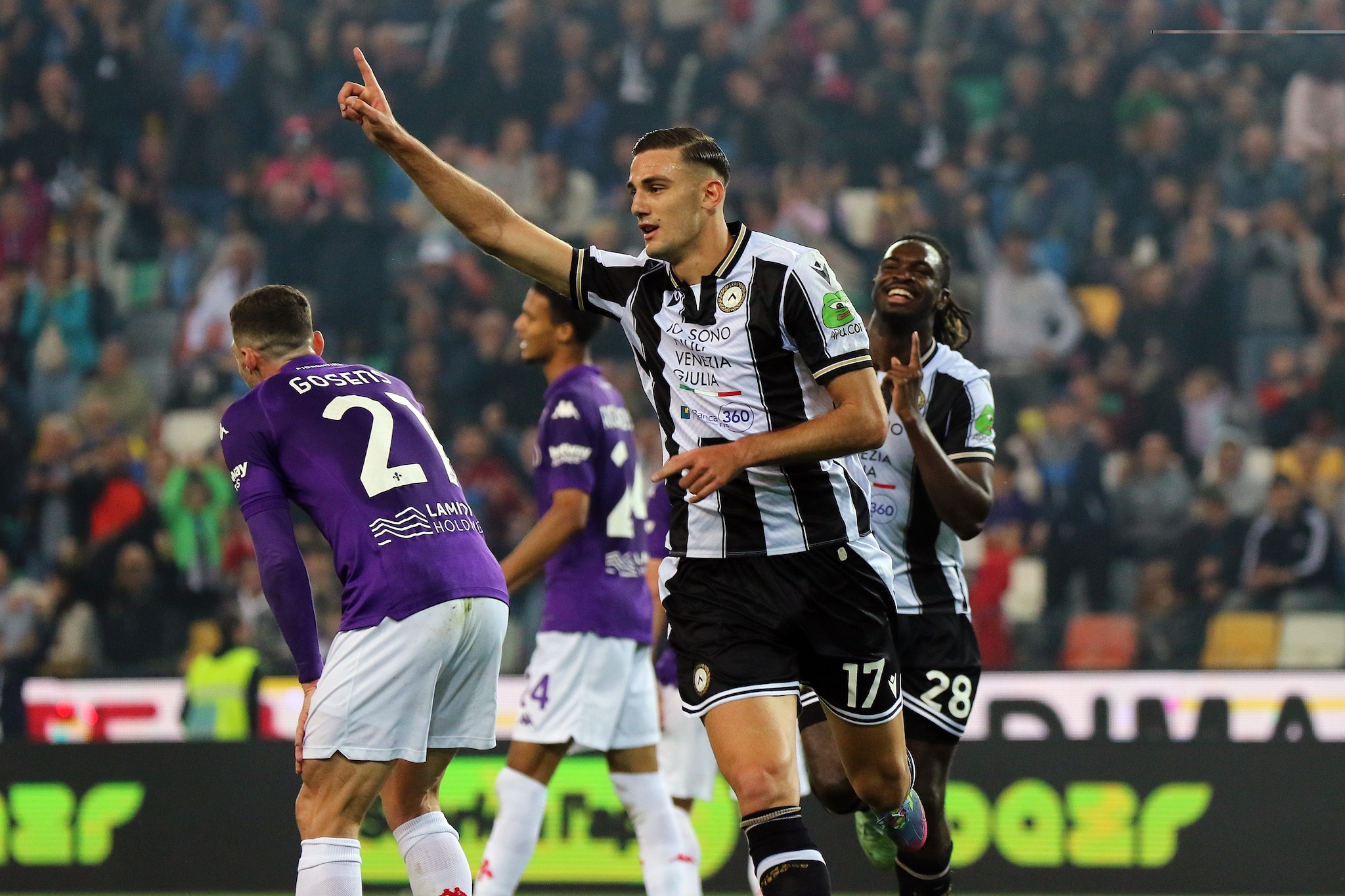 Lorenzo Lucca con la maglia dell’Udinese: nell’unica stagione al Friuli, 75 presenze e 23 gol