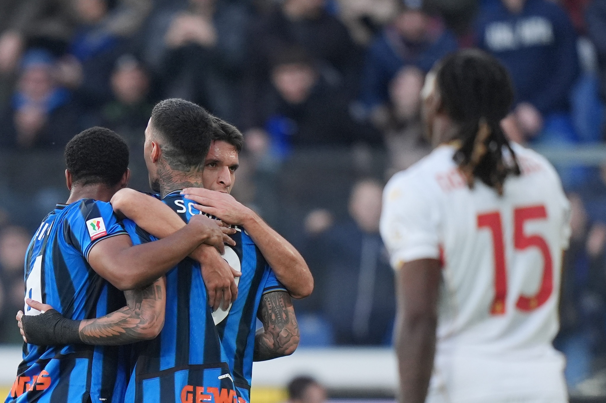 Primo dispiacere per De Rossi, Genoa schiantato in Coppa Italia: l'Atalanta sfiderà la Juventus