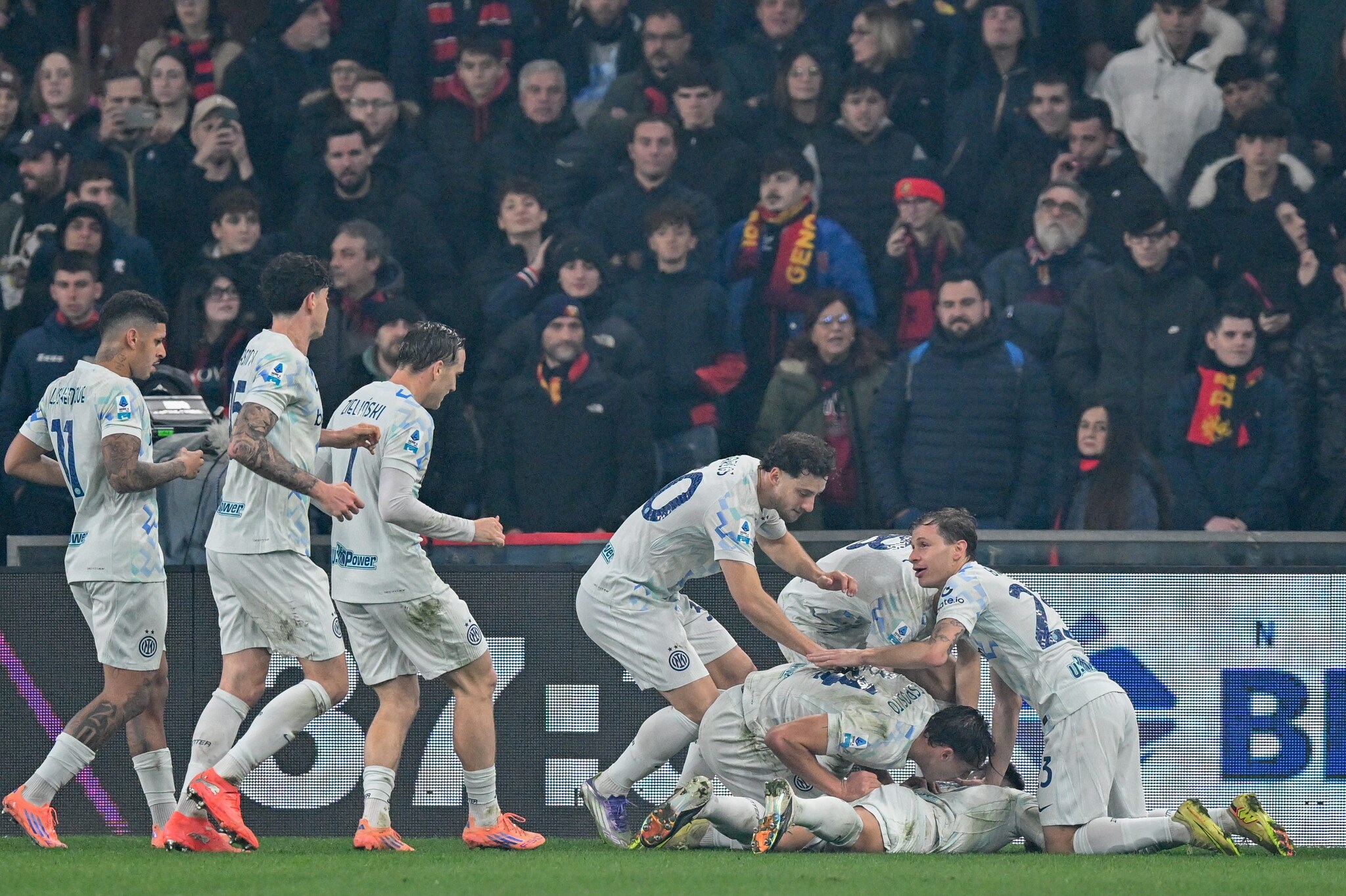 Festa Inter, successo che vale anche la vetta della classifica