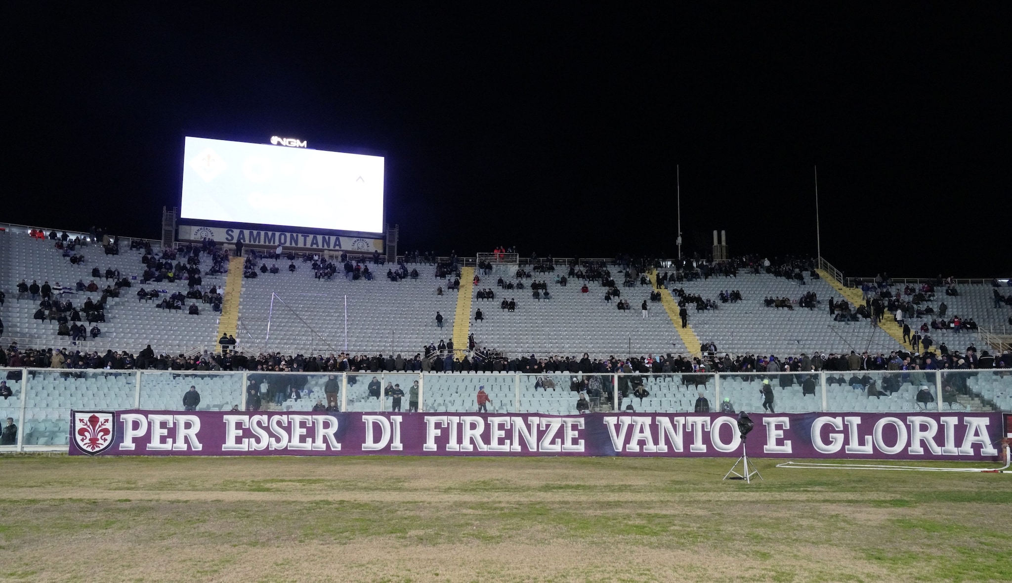 Sciopero del tifo prima di Fiorentina–Udinese, proteste e fischi al 90’: giocatori e società sempre sotto esame