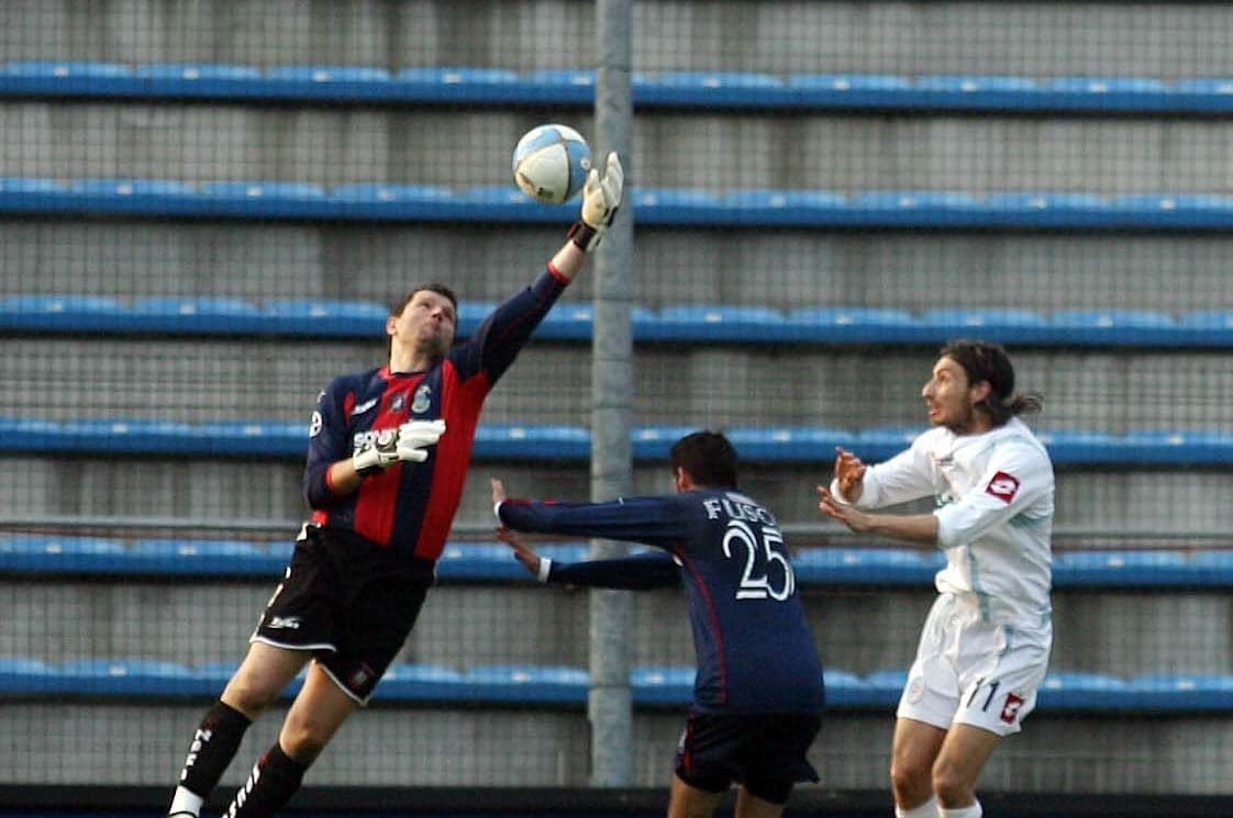 Soviero con la maglia del Crotone.