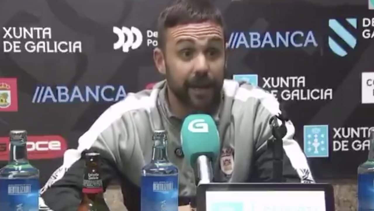 Urla lancinanti in sala stampa, video inquietante: “L’allenatore ha aggredito un dirigente disabile”