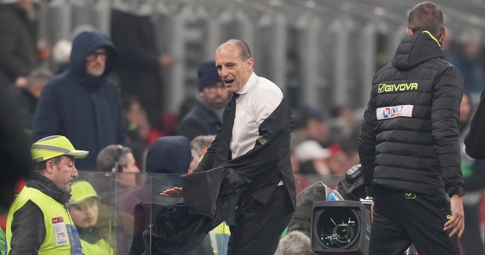 Allegri squalificato dopo la rissa in Lazio-Milan: cosa ha scritto il giudice sportivo nel verdetto