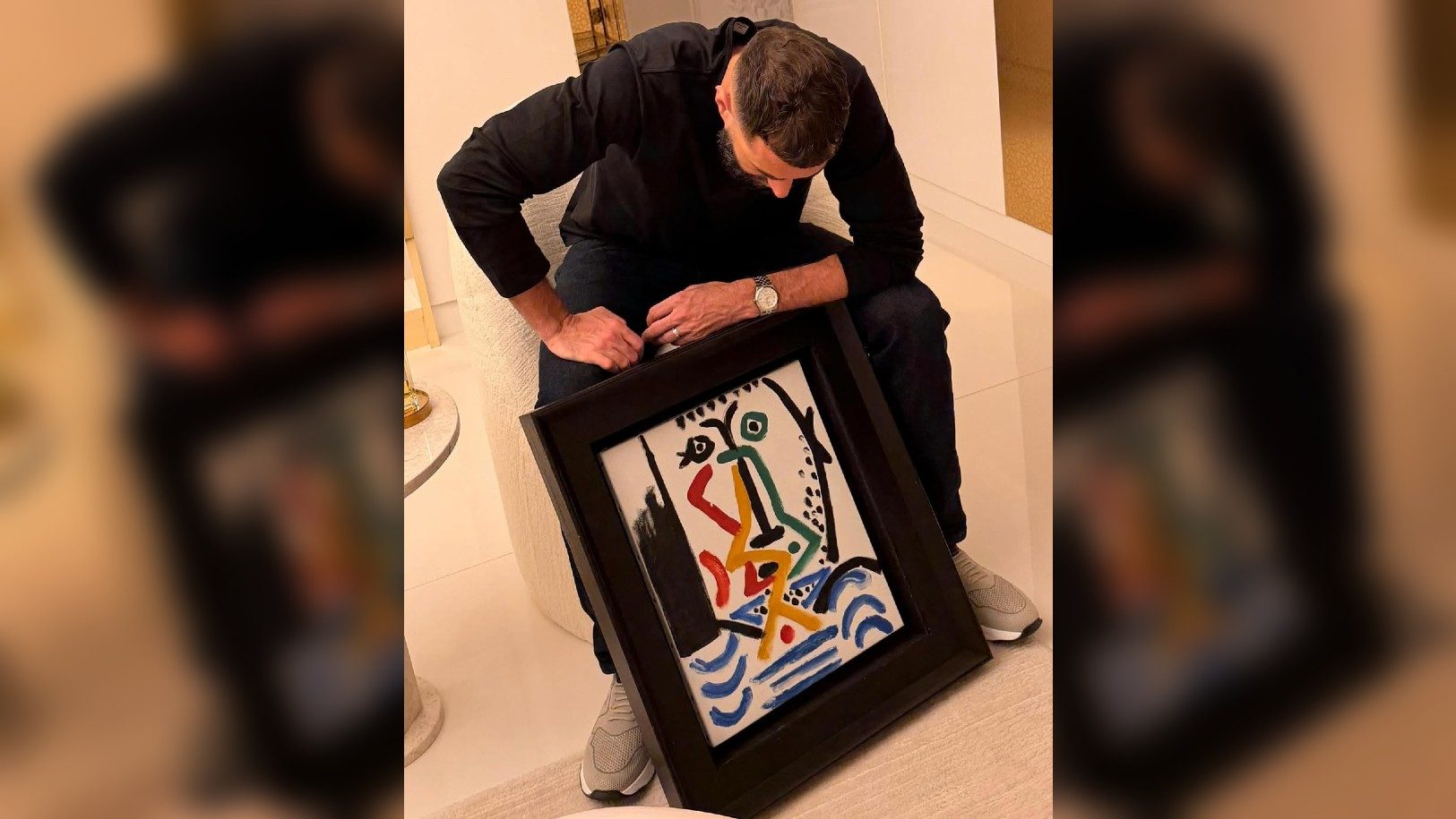 Benzema mostra il suo ultimo acquisto, un Picasso: "Benvenuto a casa". Quanto vale