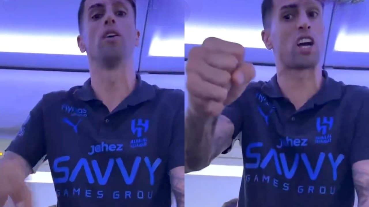 Il video di Cancelo che aggredisce un passeggero in aereo e gli toglie il telefono: cosa è successo
