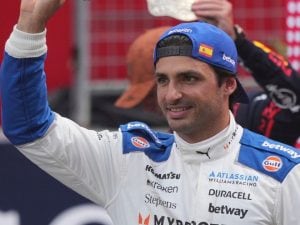 carlos-sainz-lettera-williams-300x225.jpg