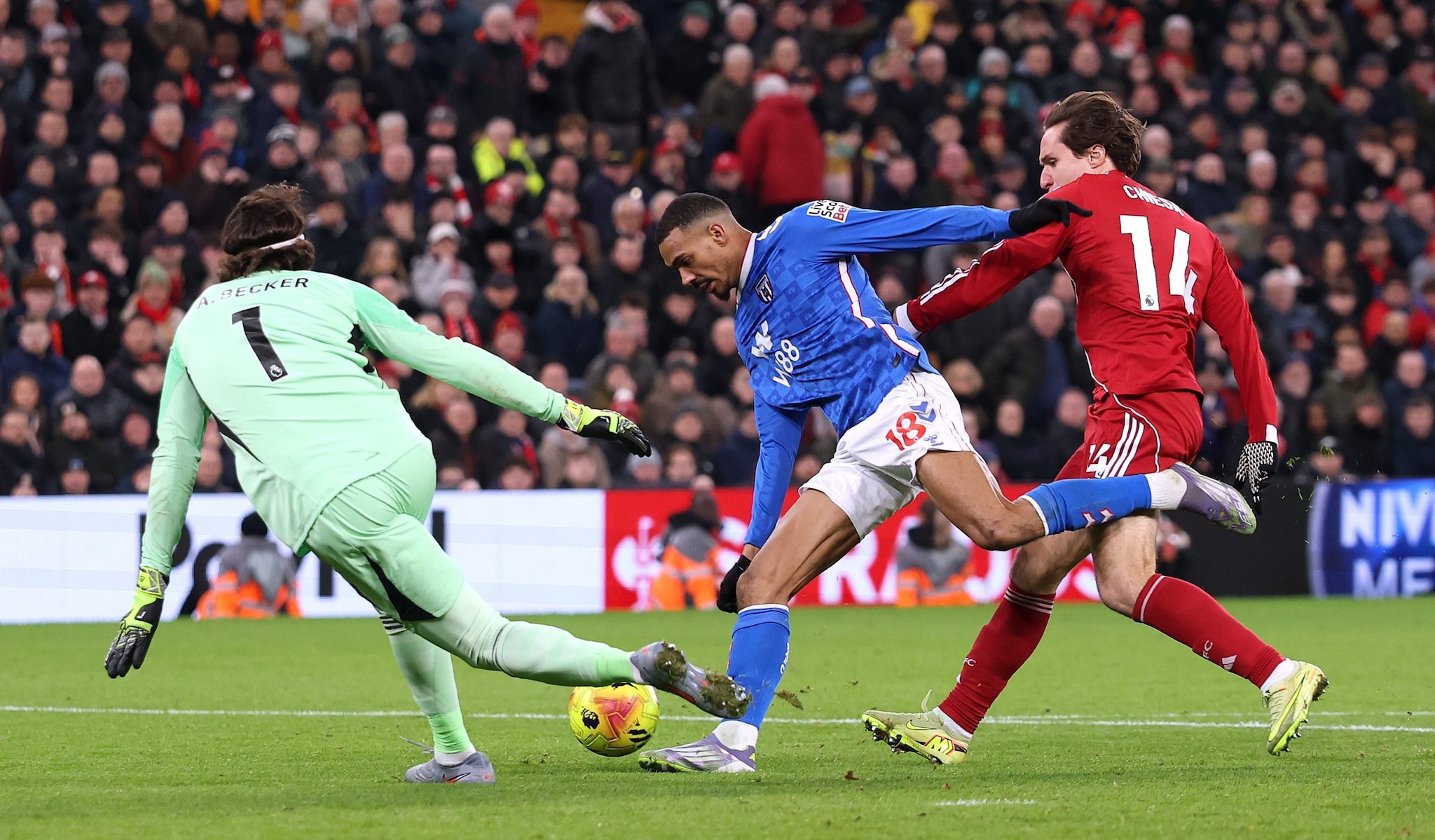 La reazione onesta di Slot all'intervento miracoloso di Chiesa che gli ha salvato il lavoro