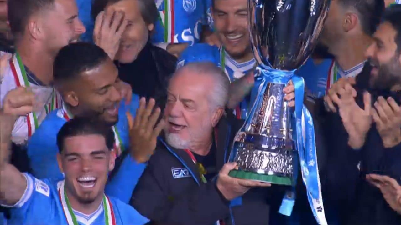 Il labiale di De Laurentiis contiene il suo vero pensiero su Conte: non c'è finzione, è il Napoli