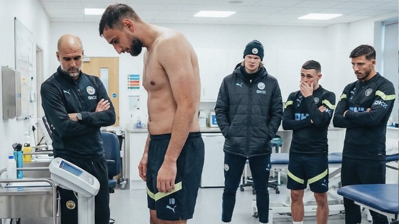 Donnarumma pubblica la foto del peso sulla bilancia dopo le feste di Natale: "Controllo superato"