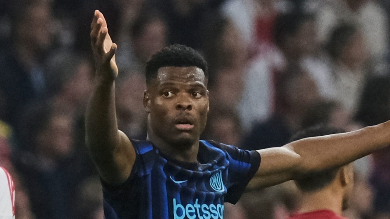 Dumfries si è operato: i tempi di recupero e quante partite salta il difensore dell'Inter