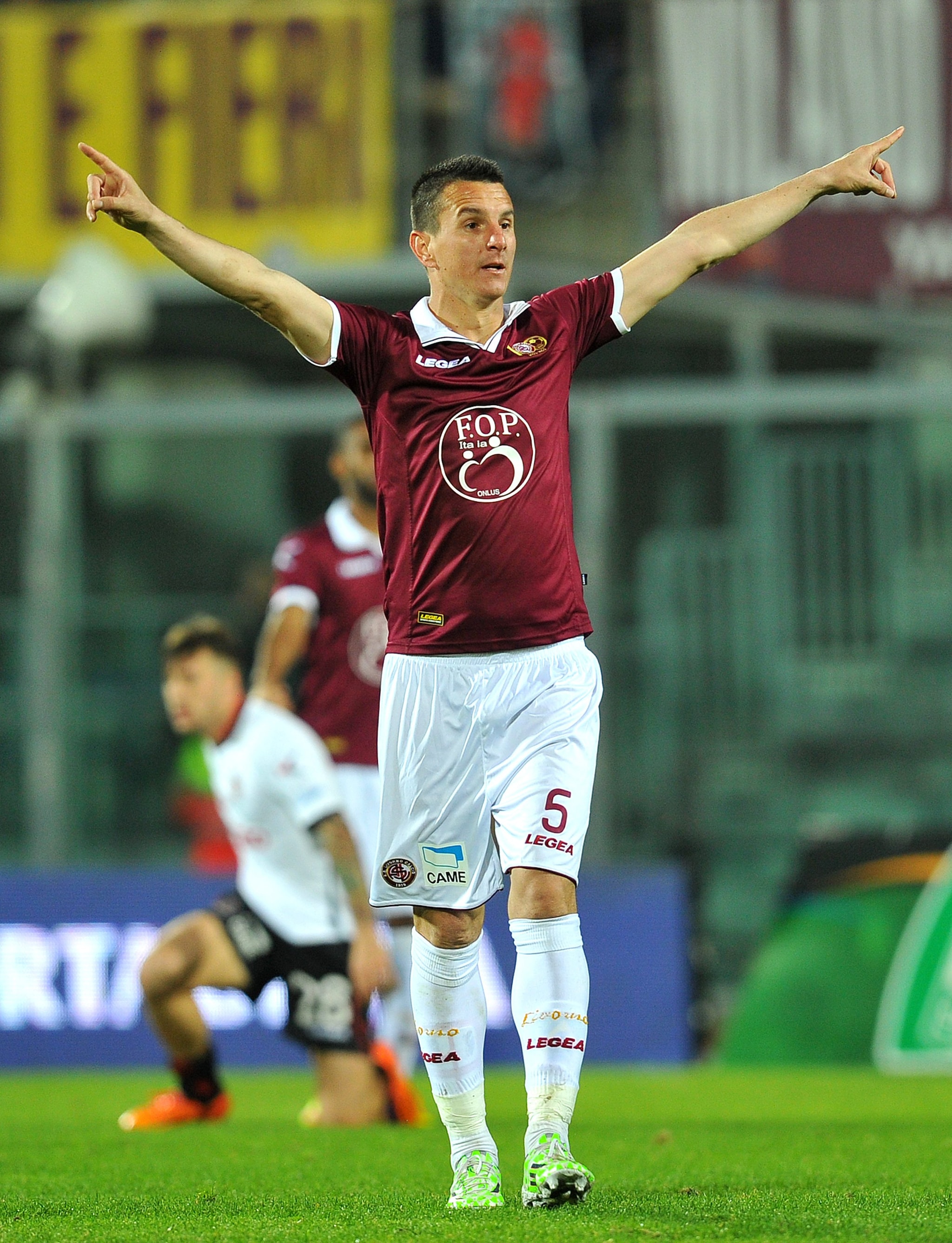 Emerson in campo con il Livorno.