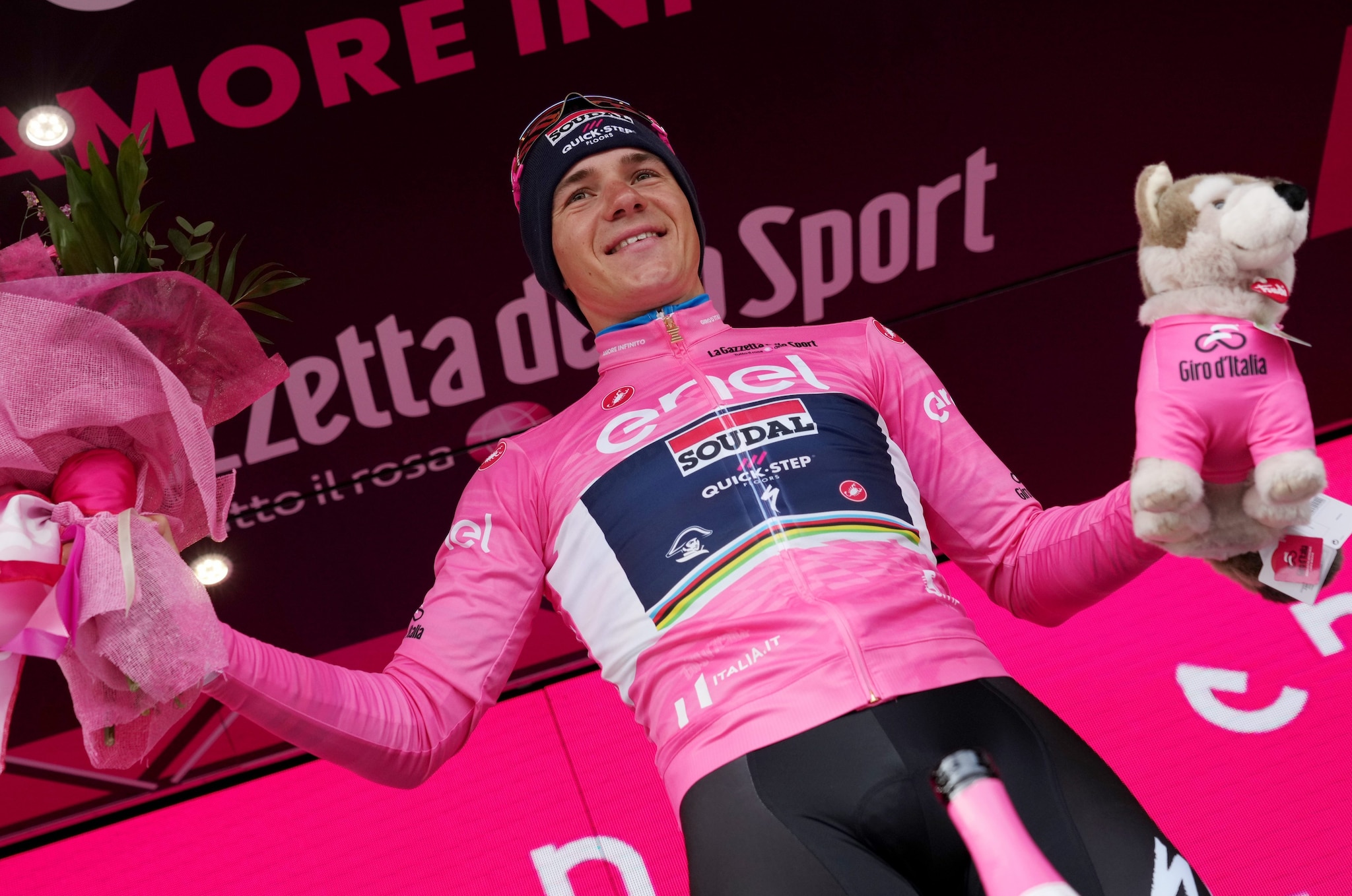 Il Giro 2026 perde subito uno dei suoi protagonisti, Evenepoel ha detto no: "Una follia andarci"