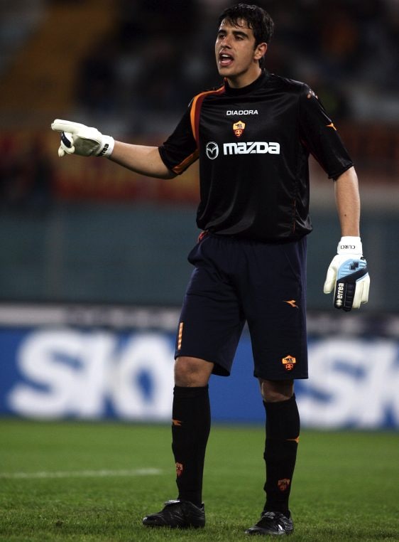 Gianluca Curci in campo con la maglia della Roma.