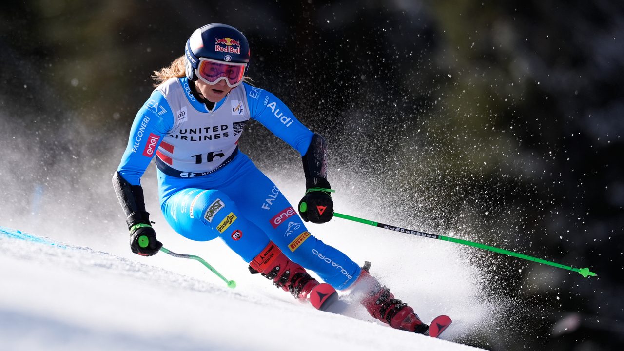 Sci alpino oggi in TV, dove vedere la Discesa libera femminile a St. Moritz: orari e programma