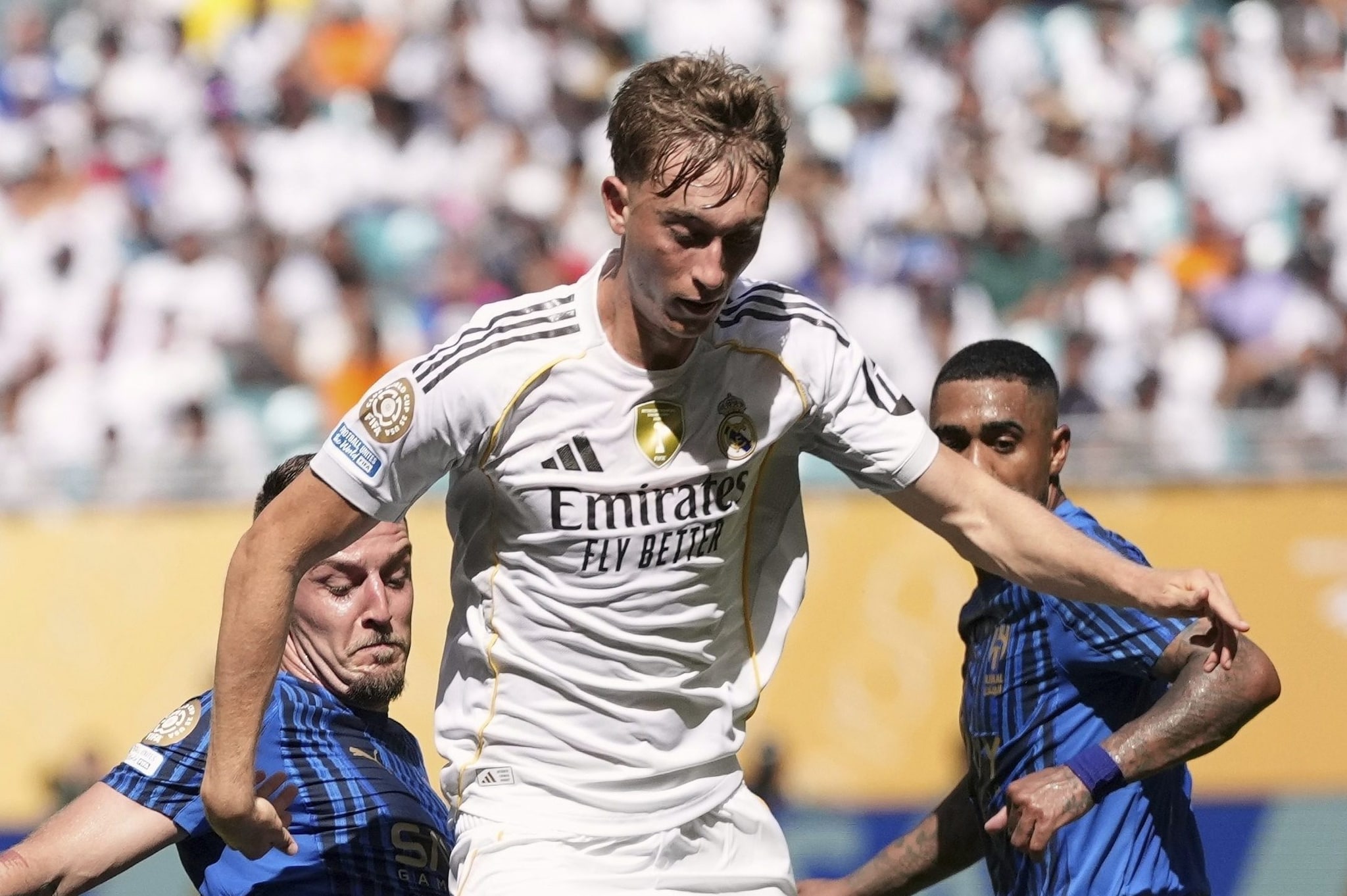 Dean Huijsen in maglia Real Madrid