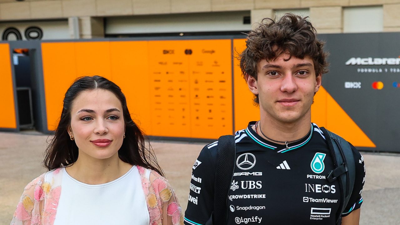 Kimi Antonelli va a vivere da solo: "Ma nelle faccende di casa sono un disastro, spero mi aiuti mamma"