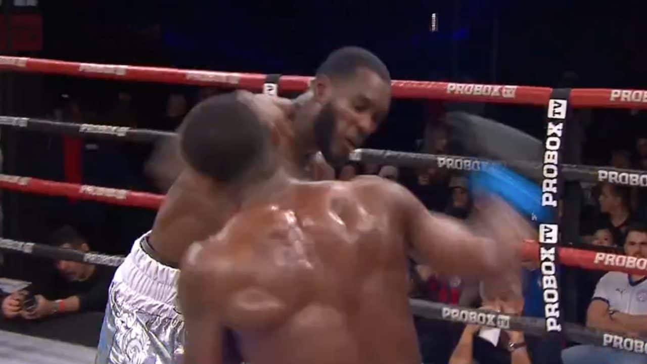 Il finale assurdo di Rocky II accade realmente sul ring: è tutto vero, incredulità nell'arena