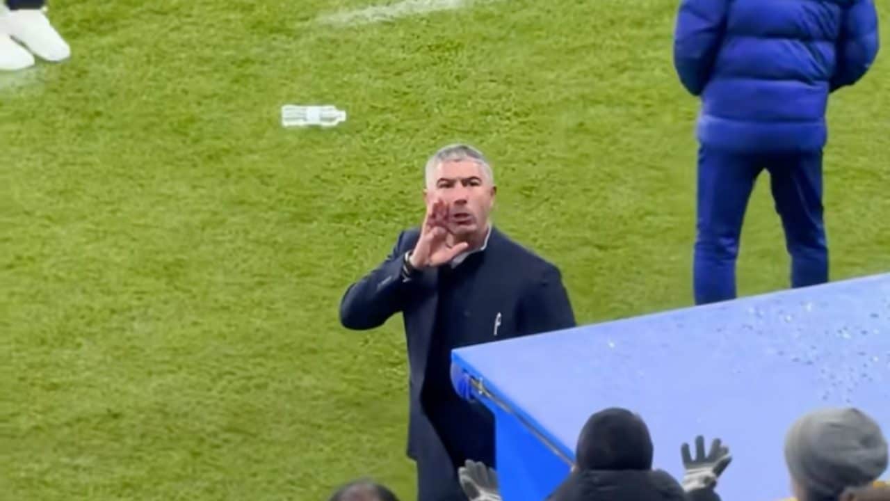 Kolarov è una furia contro gli arbitri dopo il rigore revocato all'Inter in Supercoppa: "Siete scarsi"