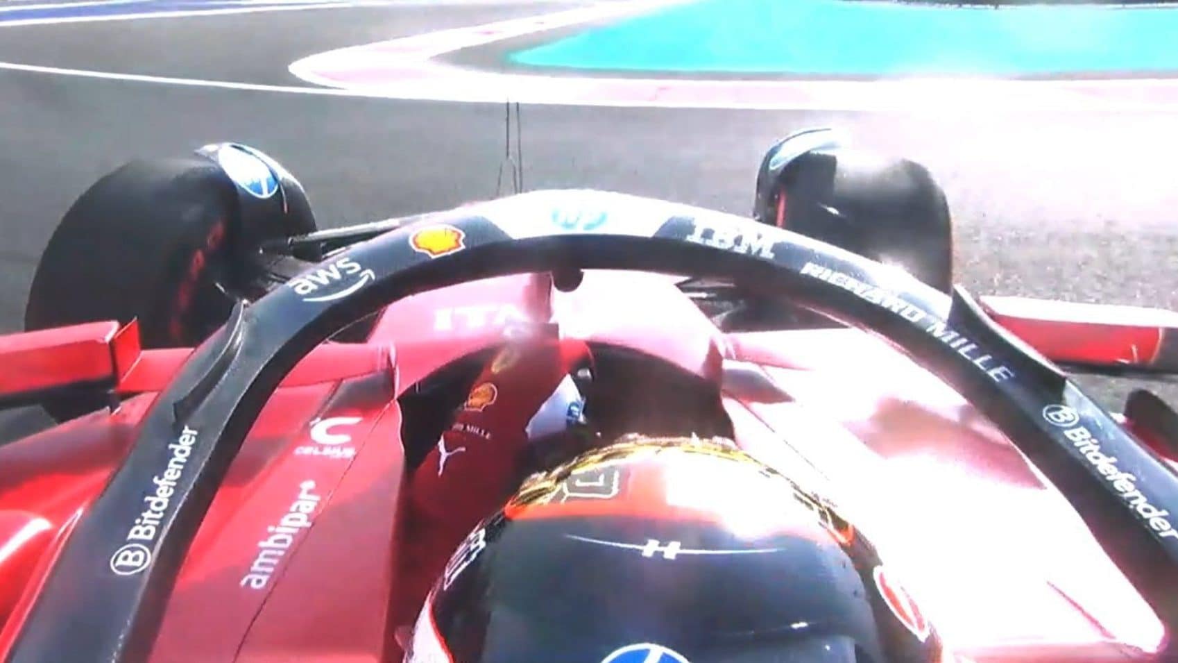 Leclerc incredulo per la Ferrari che si è ritrovato a guidare nelle Fp1 ad Abu Dhabi: "Proprio non capisco"