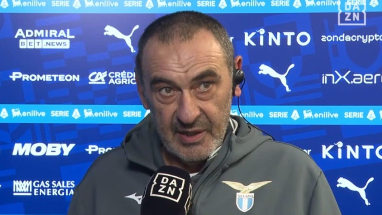 Per Sarri vincere in 9 con la Lazio non è stata l'unica impresa: "Mi era già successo, eravamo 8 contro 10"