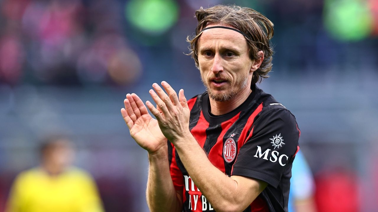 Modrić incanta il Milan e la Serie A: San Siro lo acclama con il coro un tempo dedicato a Maradona